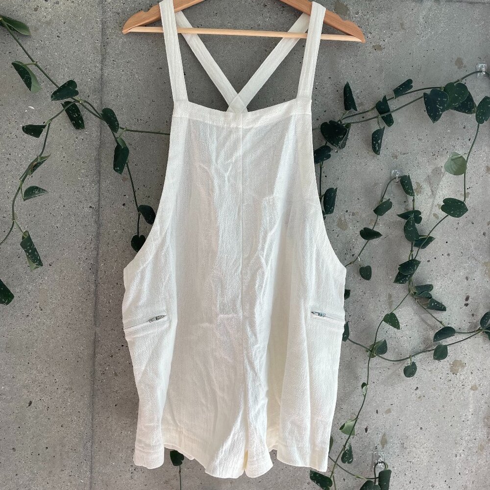 Mikoh: Mekia Romper Resort '24 in White